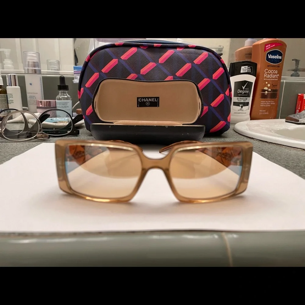 Chanel Sunglasses - Picture 6 of 8